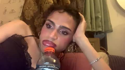 Snapshot of stxllaxcx chatting on October 2025 12:06:01 PM stxllaxcx online show from October 2025 12:06:01 PM