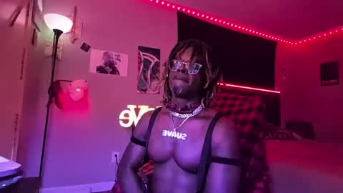 Snapshot of suavechocolatecity chatting on March 2026 05:35:01 AM Hot Chocolate online show from March 2026 05:35:01 AM