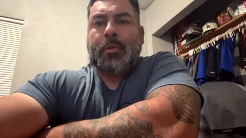 Snapshot of suavecito67 chatting on April 2026 03:35:02 AM suavecito67 online show from April 2026 03:35:02 AM