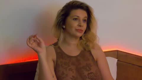 Carla online show from October 2025 09:59:02 PM