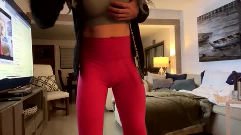 Snapshot of submiss14 chatting on February 2026 08:40:02 AM Sissy Isabella online show from February 2026 08:40:02 AM