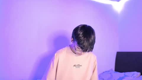 Snapshot of submissive_boyy_ chatting on December 2024 05:00:01 PM nico online show from December 2024 05:00:01 PM