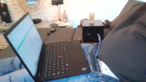 submissivguy online show from September 2025 04:45:01 PM