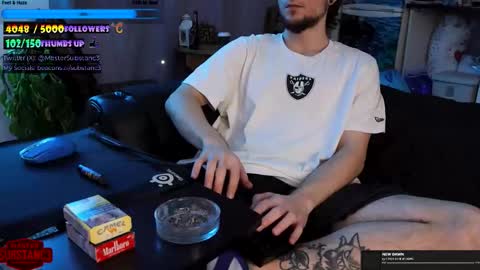 Im Substanc3  online show from November 2025 08:47:02 PM