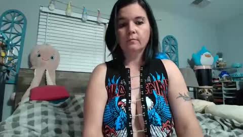 Snapshot of succubus1982 chatting on May 2026 12:49:01 AM succubus1982 online show from May 2026 12:49:01 AM