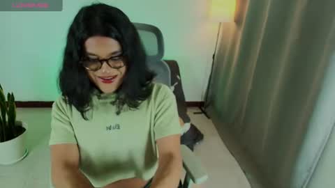 Snapshot of succubus_vitta chatting on July 2026 05:18:01 PM Vitta online show from July 2026 05:18:01 PM
