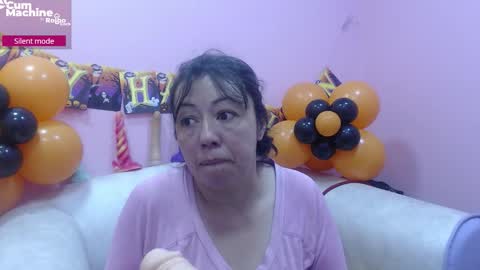 Snapshot of sucker_drool chatting on October 2025 12:05:01 PM Sucky online show from October 2025 12:05:01 PM