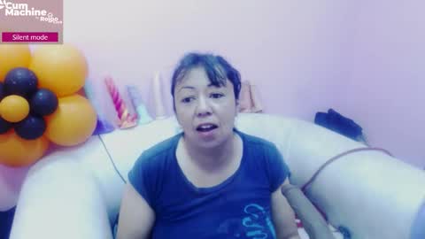 Snapshot of sucker_drool chatting on November 2025 12:26:01 PM Sucky online show from November 2025 12:26:01 PM