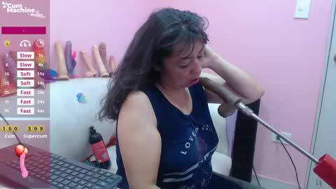 Snapshot of sucker_drool chatting on November 2025 12:27:01 PM Sucky online show from November 2025 12:27:01 PM