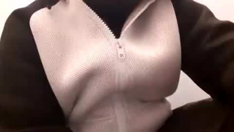 Snapshot of suckledeep chatting on January 2025 09:49:02 AM Cuteipie online show from January 2025 09:49:02 AM