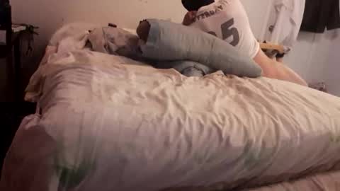 Snapshot of suckledeep chatting on December 2025 08:15:02 PM Cuteipie online show from December 2025 08:15:02 PM