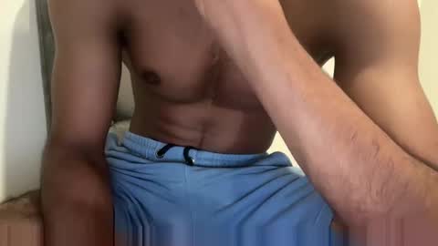 Snapshot of suckmiiiii chatting on February 2025 06:27:02 PM Allyours online show from February 2025 06:27:02 PM