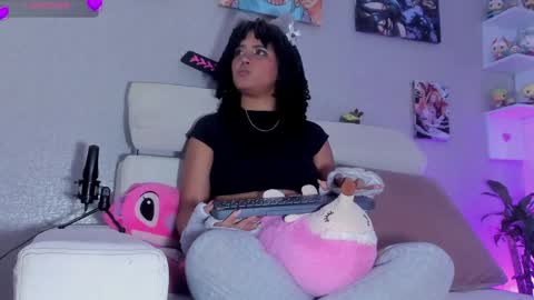 Snapshot of sucubo_69_ chatting on March 2026 10:25:01 PM Rouss online show from March 2026 10:25:01 PM