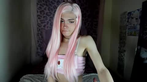 Snapshot of sue_krous chatting on June 2026 10:14:02 AM sue online show from June 2026 10:14:02 AM