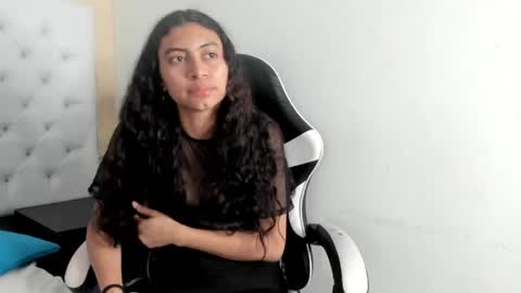 Snapshot of sue_stark chatting on May 2026 01:56:01 AM sue_stark online show from May 2026 01:56:01 AM
