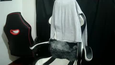 Snapshot of suez666 chatting on March 2026 05:46:02 AM suez666 online show from March 2026 05:46:02 AM