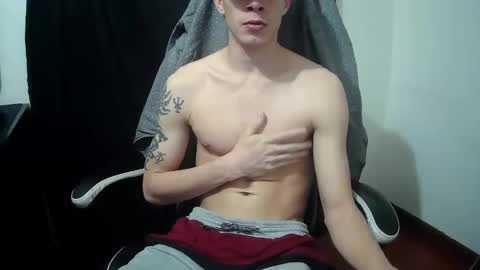 Snapshot of suez666 chatting on March 2026 05:10:02 AM suez666 online show from March 2026 05:10:02 AM