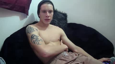 Snapshot of suez666 chatting on April 2026 05:31:02 PM suez666 online show from April 2026 05:31:02 PM