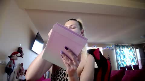 May online show from December 2024 07:12:01 AM