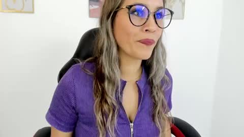 sugar_milff online show from December 2024 02:49:01 PM