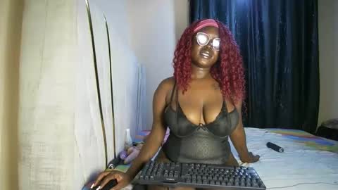 Snapshot of sugara_spicexo chatting on April 2026 02:51:02 AM Ss online show from April 2026 02:51:02 AM