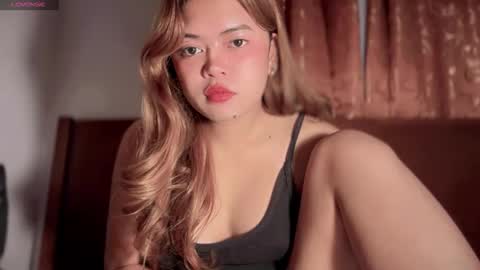 Snapshot of sugarlips_xox chatting on April 2026 07:47:02 PM Sugar online show from April 2026 07:47:02 PM