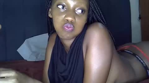 Snapshot of sugarluna001 chatting on February 2026 07:51:01 PM sugarluna001 online show from February 2026 07:51:01 PM