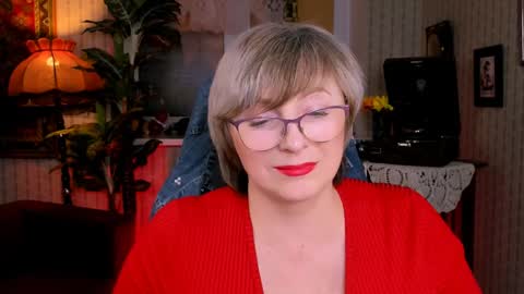 Vivien online show from January 2025 06:21:01 PM