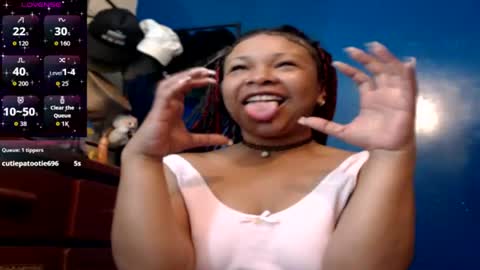 Snapshot of suggabrown_ chatting on July 2026 09:13:01 AM suggabrown_ online show from July 2026 09:13:01 AM