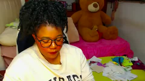 Snapshot of suggarbaby1 chatting on December 2024 06:11:02 AM Cami Back in 2 hours online show from December 2024 06:11:02 AM