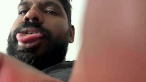 Let me be your knight that saves you online show from September 2025 01:03:01 PM