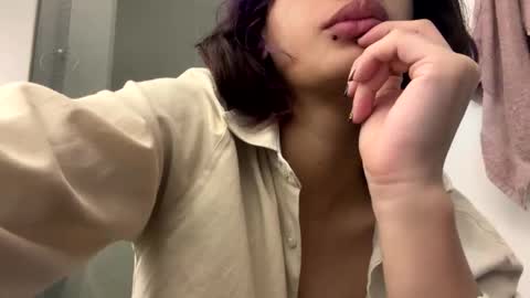 Snapshot of sukulaurens chatting on September 2025 04:49:01 AM Suku Ren online show from September 2025 04:49:01 AM