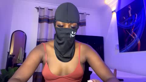 maskedtemptress online show from November 2025 06:19:01 PM
