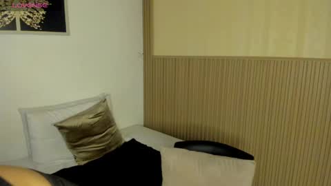 Snapshot of summer_night_ chatting on May 2026 06:09:01 PM Summer online show from May 2026 06:09:01 PM