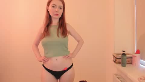 Summer Preston online show from March 2026 12:44:02 PM