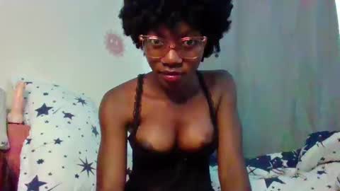 Snapshot of summerbuddy chatting on December 2024 05:09:02 AM summerbuddy online show from December 2024 05:09:02 AM