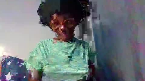 Snapshot of summerbuddy chatting on December 2024 04:14:01 PM summerbuddy online show from December 2024 04:14:01 PM