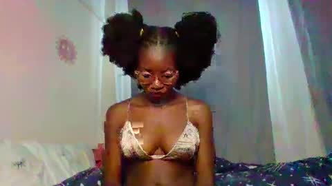 Snapshot of summerbuddy chatting on December 2024 05:10:01 AM summerbuddy online show from December 2024 05:10:01 AM