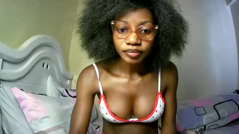 Snapshot of summerbuddy chatting on February 2025 04:53:01 AM summerbuddy online show from February 2025 04:53:01 AM