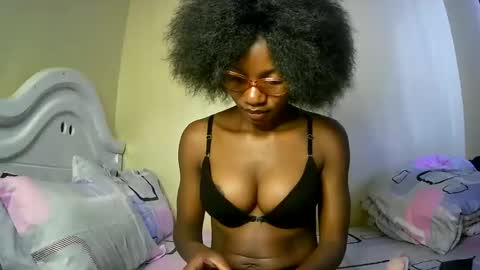 Snapshot of summerbuddy chatting on February 2025 05:31:01 AM summerbuddy online show from February 2025 05:31:01 AM