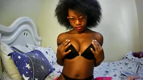 Snapshot of summerbuddy chatting on March 2025 05:07:02 AM summerbuddy online show from March 2025 05:07:02 AM