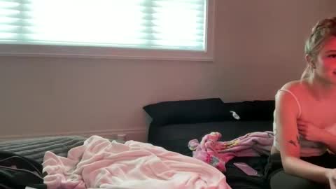 summerclarke2 online show from September 2025 08:55:02 PM