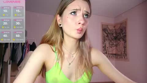 summerhazee online show from June 2026 07:03:02 PM