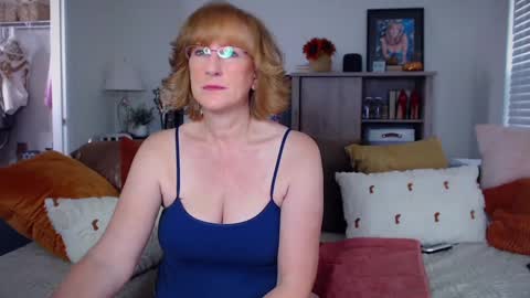 Snapshot of summerknightzzz chatting on September 2025 12:10:02 PM SummerKnightzzz online show from September 2025 12:10:02 PM