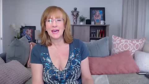 SummerKnightzzz online show from February 2026 01:15:02 PM