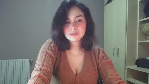 Snapshot of summerprints chatting on November 2025 06:42:02 PM Summer online show from November 2025 06:42:02 PM