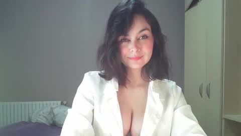 Snapshot of summerprints chatting on November 2025 06:51:02 PM Summer online show from November 2025 06:51:02 PM