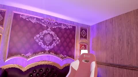       -  - online show from January 2025 09:04:02 AM