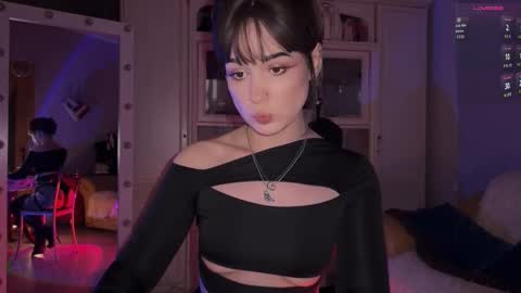 Miss Nelly online show from November 2025 07:45:02 PM