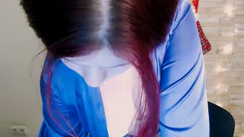 Alexi online show from January 2025 09:43:02 PM